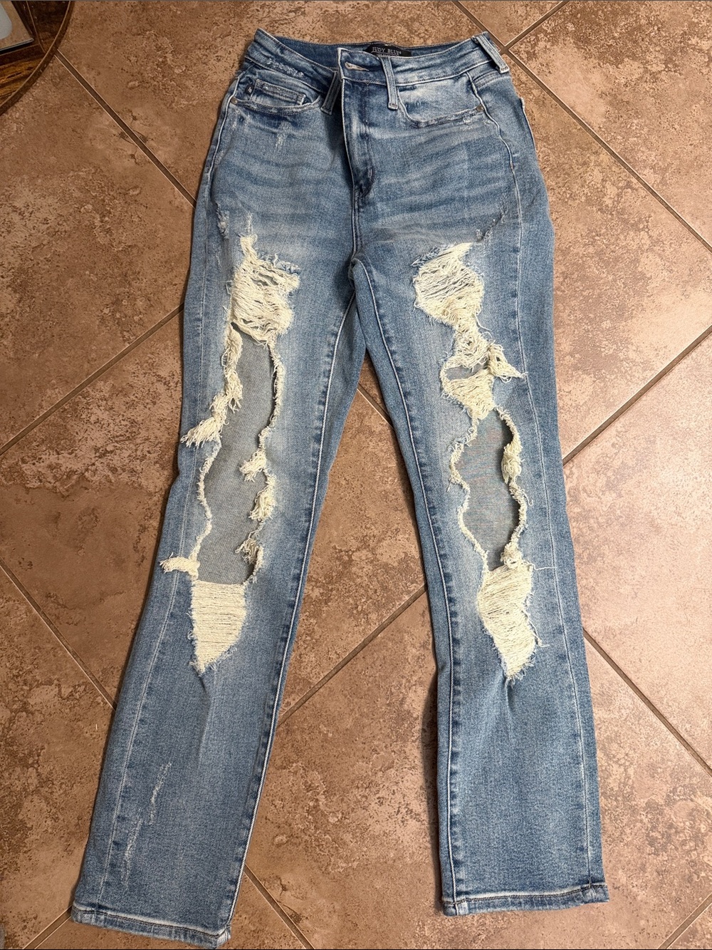 Judy Blue Light Blue Distressed Straight Leg Jeans